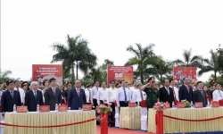 Chủ tịch nước Nguyễn Xuân Phúc dự Lễ thượng cờ Thống nhất non sông tại Quảng Trị