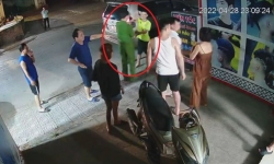 Vụ lao vào tiệm tóc 'đánh và bắt người' ở Cao Bằng: Có dấu hiệu vi phạm pháp luật
