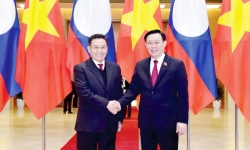 Không ngừng củng cố và nâng tầm mối quan hệ đặc biệt Việt Nam - Lào