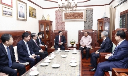 Chủ tịch Quốc hội Vương Đình Huệ thăm nguyên Tổng Bí thư, Chủ tịch nước Lào Bounnhang Vorachith