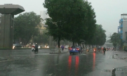 Dự báo thời tiết ngày 20/5: Hà Nội mưa rào và dông rải rác