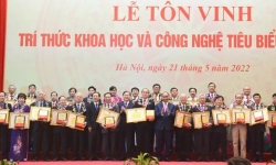 Giấc mơ Việt Nam thịnh vượng chỉ có thể được soi đường bằng ánh sáng tri thức