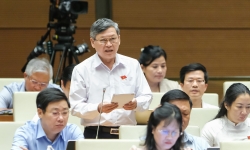 Đại biểu Quốc hội đề nghị tháo gỡ những vướng mắc cho hệ thống y tế Việt Nam sau đại dịch