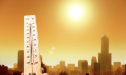Dự báo thời tiết 4/6: Trung Bộ có nắng nóng gay gắt trên 38 độ C