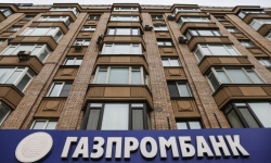 Bất chấp lệnh trừng phạt, ngân hàng lớn nhất nước Nga vẫn bình an vô sự