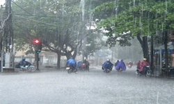 Dự báo thời tiết 3/7: Đông Bắc Bộ mưa lớn