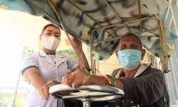 Những “chiến sỹ” áo Blouse trắng thầm lặng xoa dịu nỗi đau cho các bệnh nhân Phong