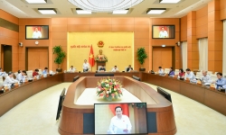 Ban hành Nghị quyết thành lập thị trấn Bình Phú ở Tiền Giang và thị xã Chơn Thành ở Bình Phước