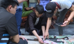 Dùng súng để “ nói chuyện “ với nhau, hai giám đốc ở Hương Khê bị khởi tố