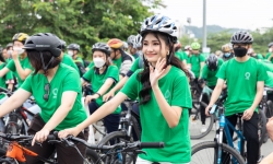 Hoa hậu Môi trường Thanh Hà lên tiếng về nét đẹp đi xe đạp trong thành phố