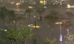 Toàn TP. Đà Nẵng ngập sâu, nhiều người dân kêu cứu