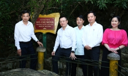 Đoàn công tác Hội Nhà báo Việt Nam thăm Di tích Quốc gia đặc biệt Pác Bó