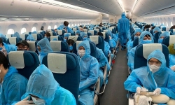 Sở Y tế Hà Nội yêu cầu 10 quận, huyện phải cung cấp tài liệu vụ 'chuyến bay giải cứu'