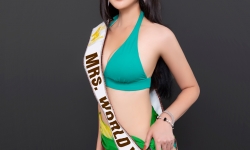 Hoa hậu Bích Hạnh diện Bikini khoe dáng nóng bỏng trước thềm chung kết Mrs World 2022