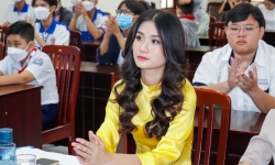 Hoa hậu Nguyễn Thanh Hà mang mùa Xuân yêu thương cho trẻ gặp khó khăn sau Covid-19