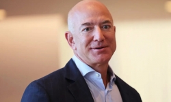 Tỷ phú Jeff Bezos đến thăm Washington Post trong bối cảnh sắp sa thải nhân viên