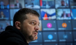 Ukraine sa thải quan chức hàng đầu, tuyên bố tiếp tục chống tham nhũng