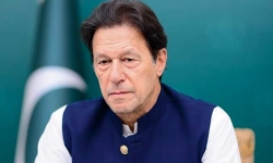 Cảnh sát Pakistan tống đạt lệnh bắt cựu Thủ tướng Imran Khan