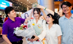 Tân Hoa hậu Môi trường Thế giới Nguyễn Thanh Hà rạng rỡ ngày trở về