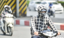Việt Nam ghi nhận ngày nắng nóng nhất năm 2024, có nơi lên tới hơn 43 độ C
