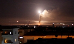 Israel bắn tên lửa đáp trả Syria