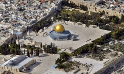Cuộc xung đột Israel - Palestine qua những mảnh kính vỡ tại nhà thờ Al-Aqsa