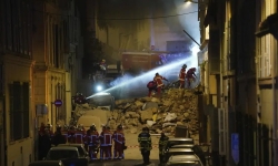 Pháp: Tìm thấy thi thể thứ 6 dưới các tòa nhà bị sập ở Marseille