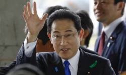Thủ tướng Nhật Bản Kishida an toàn sau vụ nổ bom khói