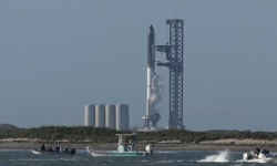 SpaceX hoãn phóng tên lửa lớn nhất thế giới Starship