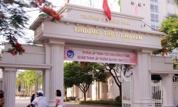 Vụ nữ sinh Trường THPT chuyên Đại học Vinh tự tử: Giáo viên chủ nhiệm bị tạm đình chỉ