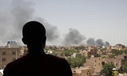 Chiến sự leo thang ở Sudan, các quốc gia yêu cầu công dân sơ tán