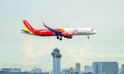 Máy bay mang biểu tượng du lịch TP. Hồ Chí Minh đã hạ cánh Tân Sơn Nhất