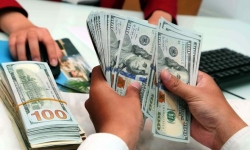 Đồng USD giảm sâu ở thị trường châu Á, “loạn giá” trong nước