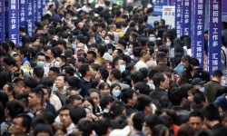 Khi niềm tin vào nền kinh tế còn yếu, gần 20% thanh niên Trung Quốc thất nghiệp