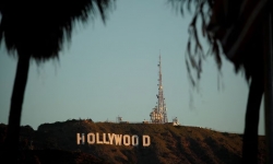Các nhà biên kịch Hollywood đình công đòi tăng lương