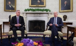 Tổng thống Biden và Chủ tịch Hạ viện McCarthy gặp nhau khi thời hạn ngăn Mỹ vỡ nợ đến gần