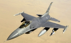 Hà Lan 'xem xét' gửi tiêm kích F-16 tới Ukraine, Đức mua xe tăng mới