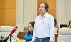 Bộ trưởng Nguyễn Kim Sơn: “Mong đại biểu Quốc hội ủng hộ tăng phụ cấp ưu đãi cho giáo viên”