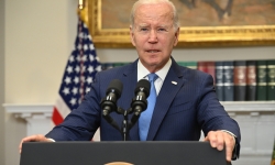 Tổng thống Biden nói Ukraine chưa thể gia nhập NATO
