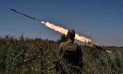 Ukraine và Nga cáo buộc nhau nã pháo vào dân thường ở Zaporizhzhia