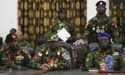 Khối Tây Phi đến Niger đàm phán vào phút chót, nhóm đảo chính thách thức can thiệp quân sự