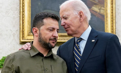 Tổng thống Biden nói sẽ viện trợ tên lửa tầm xa ATACMS với ông Zelenskyy