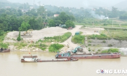 Xã Minh Quang (Ba Vì): Bến bãi ngang nhiên hoạt động trái phép trong mùa mưa lũ