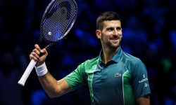 Djokovic lần thứ 8 kết thúc mùa giải ở vị trí số 1 thế giới