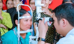 Lào Cai: Khám - chữa bệnh, cấp thuốc điều trị miễn phí cho Nhân dân khu vực biên giới