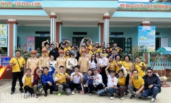Quỹ ‘Gửi gạch lên vùng cao’ hỗ trợ học sinh dân tộc thiểu số Yên Bái, Lào Cai
