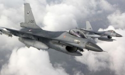 Hà Lan sẽ giao 18 máy bay chiến đấu F-16 cho Ukraine