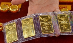 Giá vàng SJC tăng gần 1 triệu đồng/lượng, cao kỷ lục so với vàng thế giới