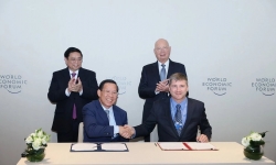 TP HCM ký kết thành lập Trung tâm Cách mạng công nghiệp lần thứ 4