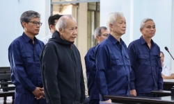 Cựu Chủ tịch UBND tỉnh Khánh Hoà cùng cấp dưới hầu toà trong vụ Mường Thanh Viễn Triều